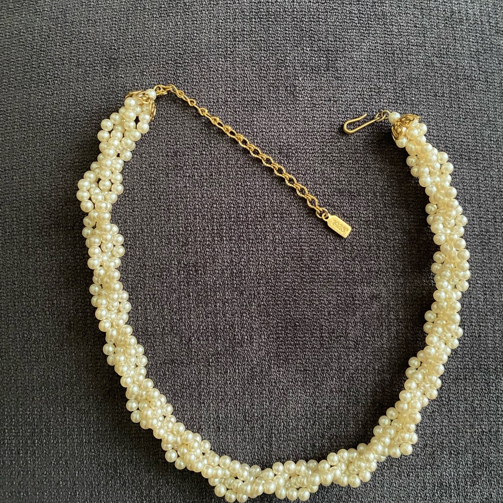 1928 Jewelry Company Choker Style Pearl Necklace - Picture 3 of 4